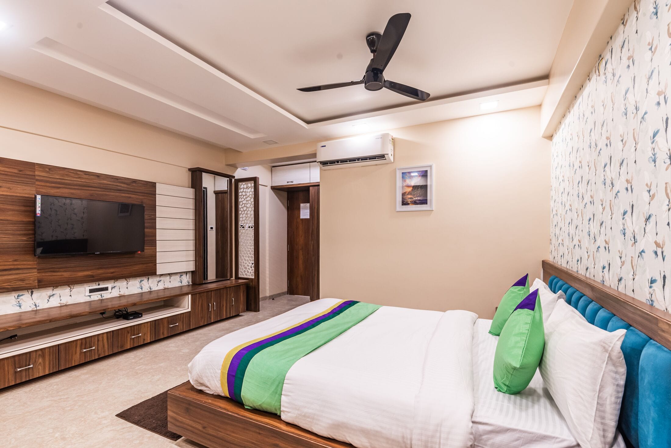 The Super Deluxe room from the entrance